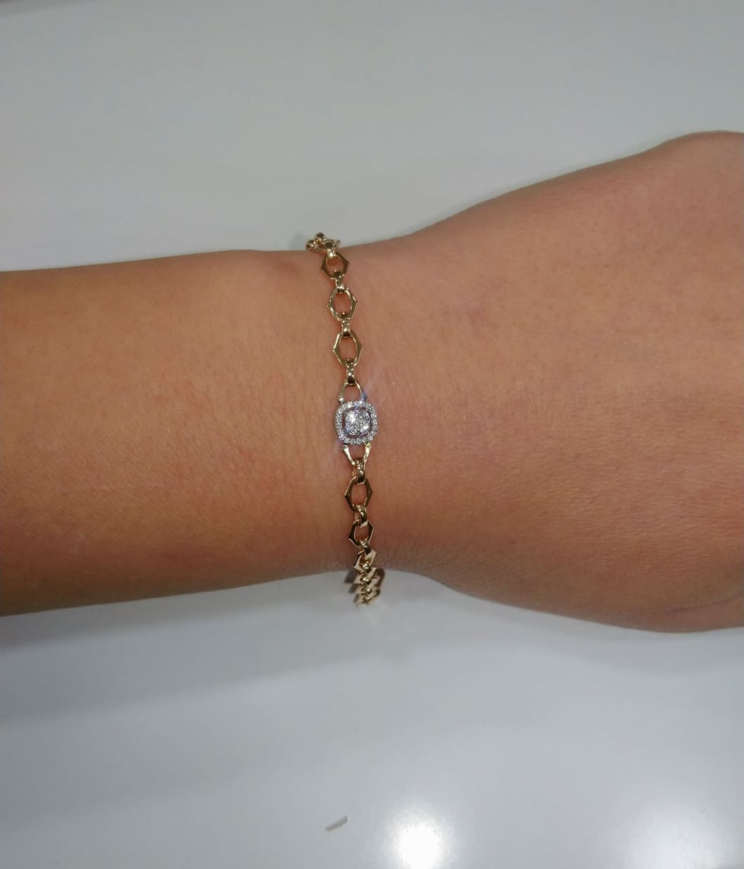 Гривна розово и бяло злато с диаманти 0.12 карата